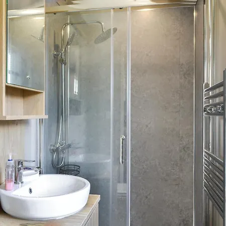 Solo's * East Heslerton